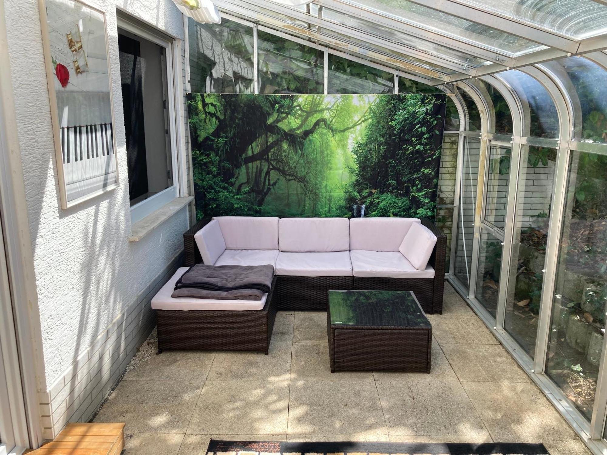 Ferienwohnung Amselweg Am Waldrand Gelegen Netflix Eigener Carport Uvm Taunusstein Exterior foto