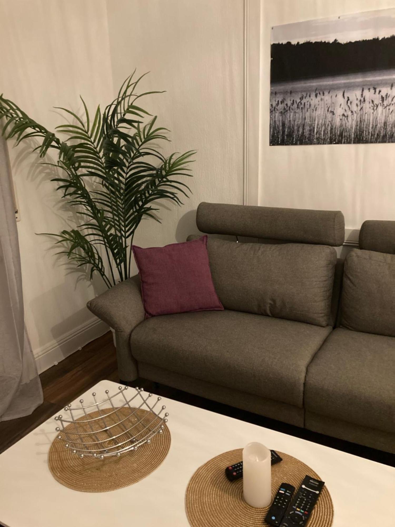 Ferienwohnung Amselweg Am Waldrand Gelegen Netflix Eigener Carport Uvm Taunusstein Exterior foto