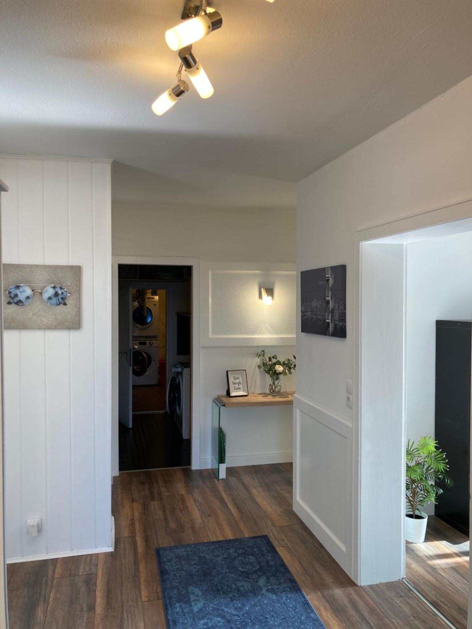 Ferienwohnung Amselweg Am Waldrand Gelegen Netflix Eigener Carport Uvm Taunusstein Exterior foto
