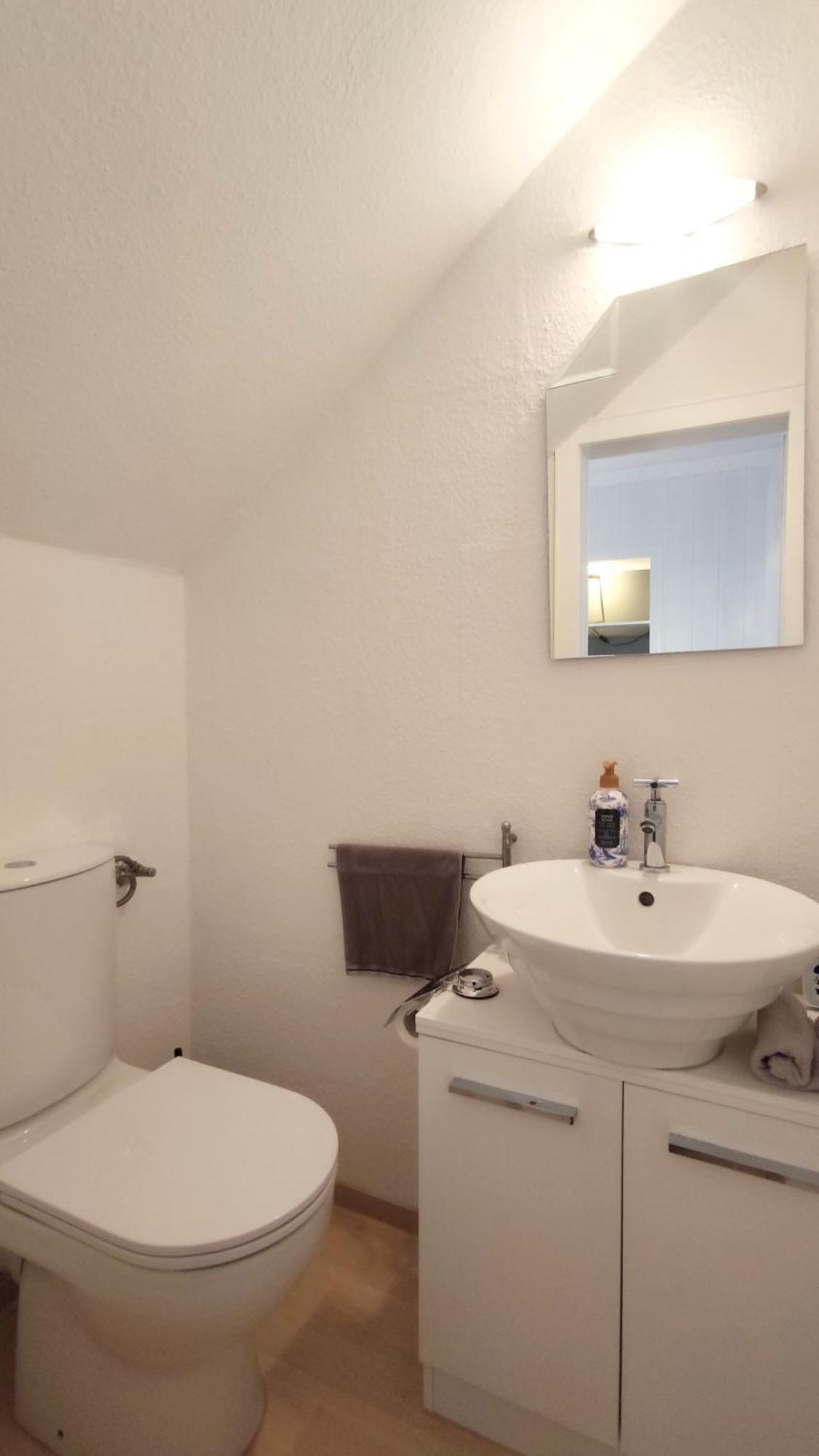 Ferienwohnung Amselweg Am Waldrand Gelegen Netflix Eigener Carport Uvm Taunusstein Exterior foto